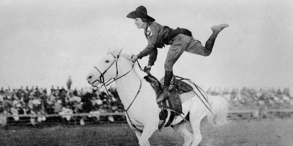 Sydna Yokley Woodyard performs tricks on her horse